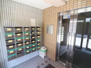 ＢＯＮＮＥ出屋敷の物件外観写真